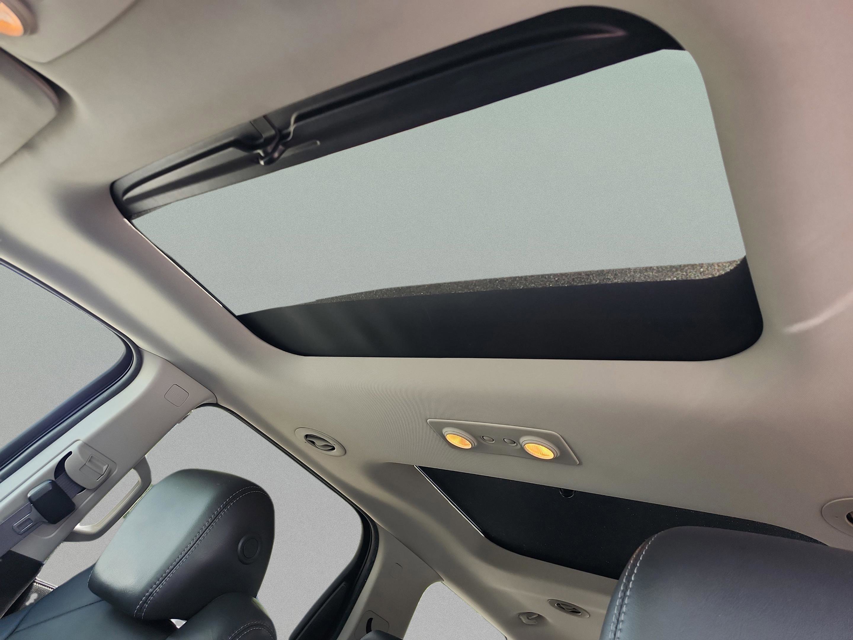 Used 2015 GMC Acadia SLT w/ Premium Edition FWD image 29