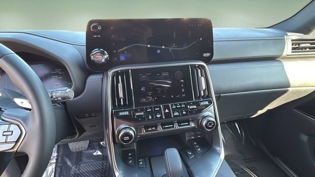 Used 2025 Lexus LX 700h Overtrail w/ Accessory Package (Z1) AWD/4WD image 27