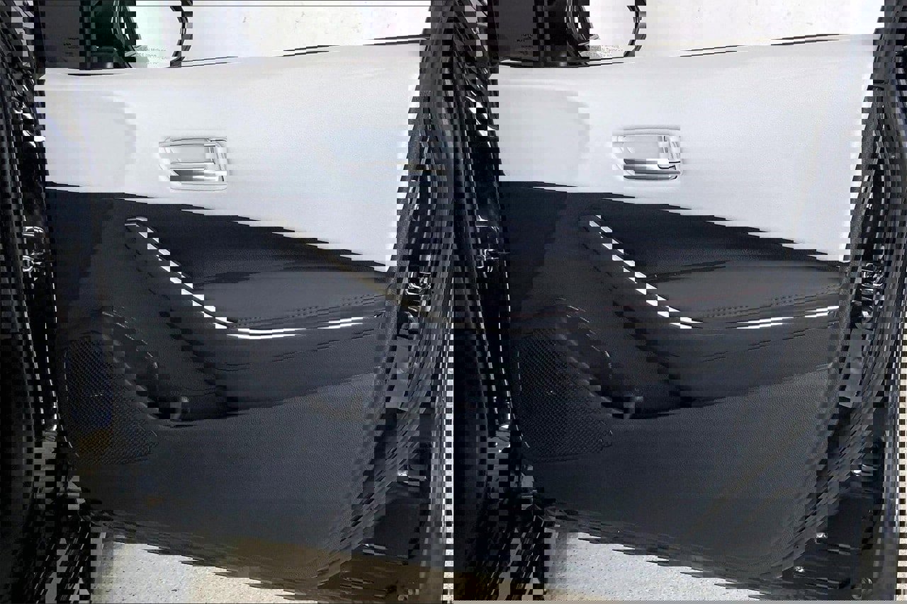 Used 2024 Toyota Corolla SE image 26