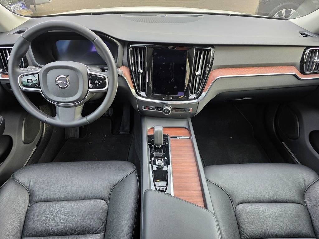 Certified 2024 Volvo S60 B5 Plus FWD image 18