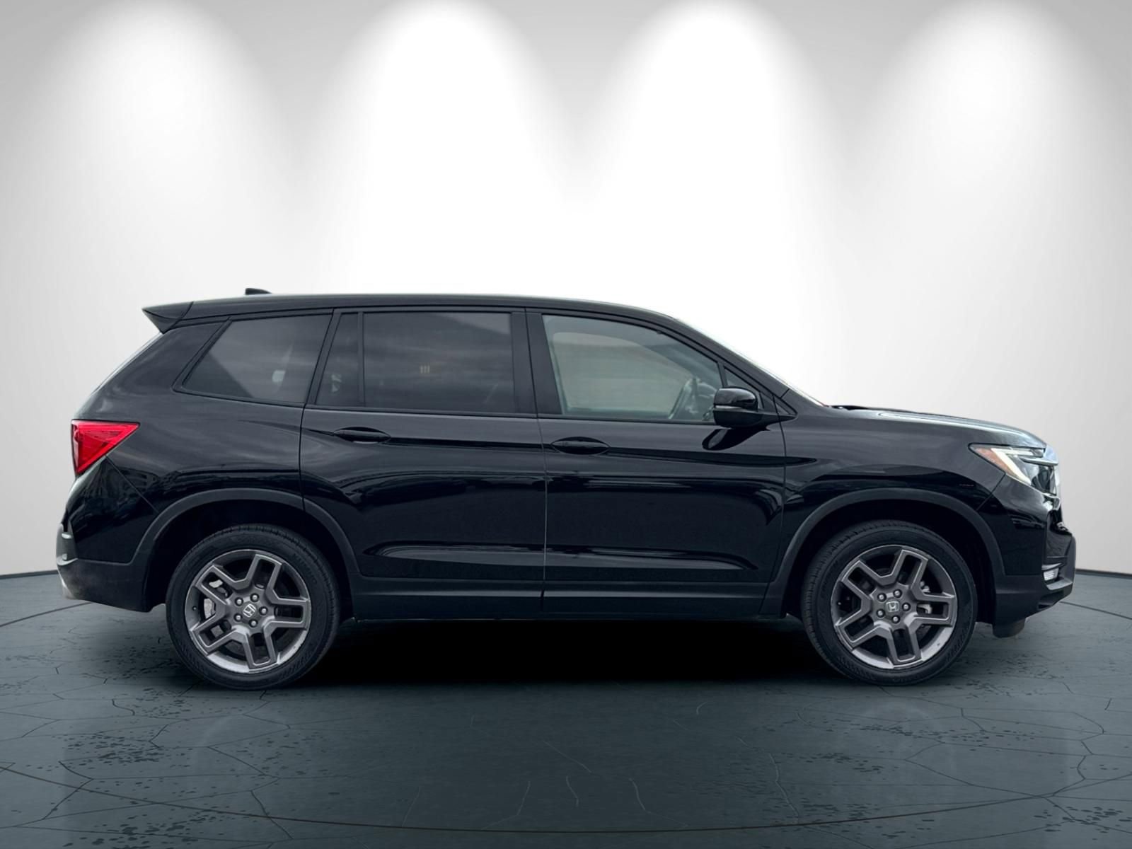 Used 2022 Honda Passport EX-L image 3