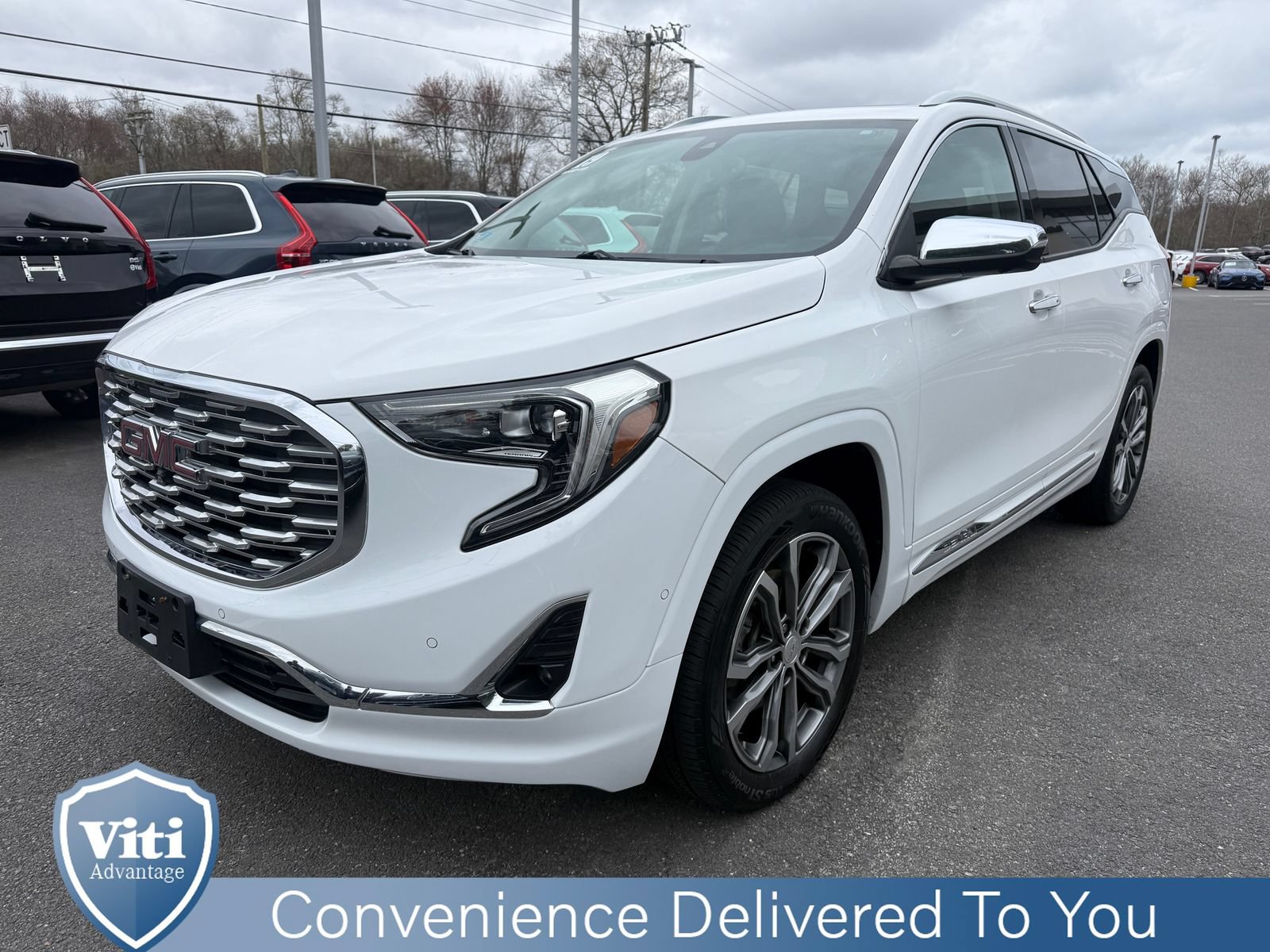 Used 2019 GMC Terrain Denali w/ Advanced Safety Package AWD/4WD image 4