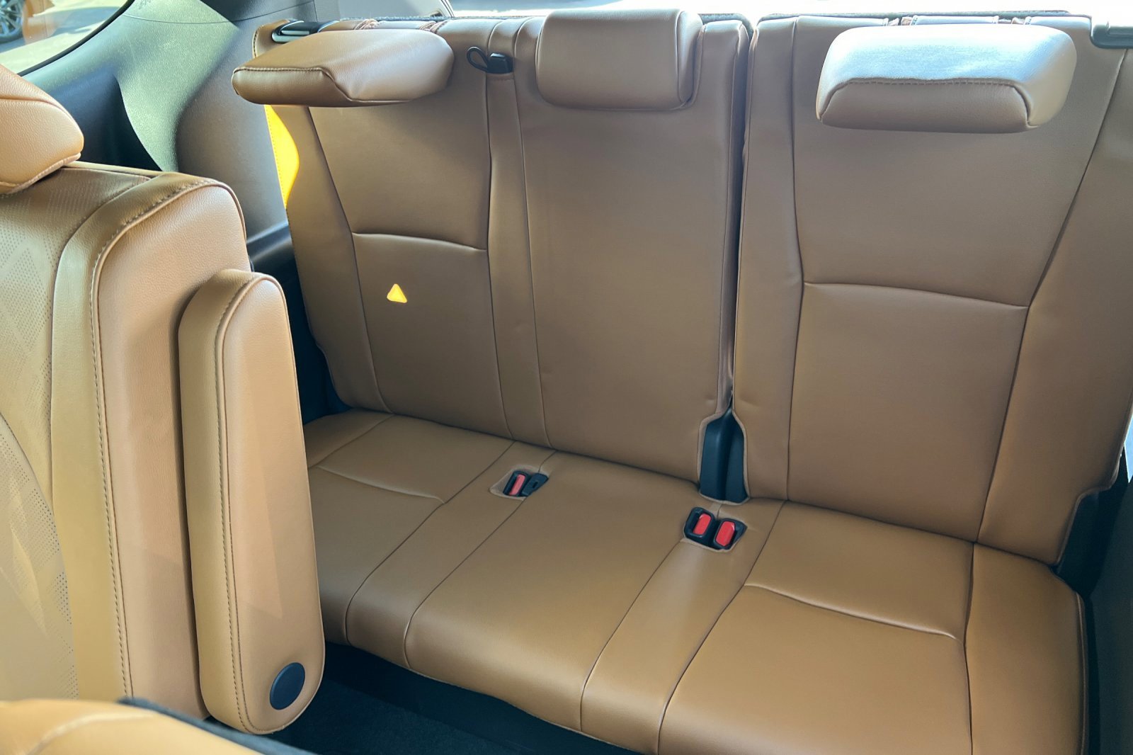 New 2025 Toyota Highlander Platinum image 16