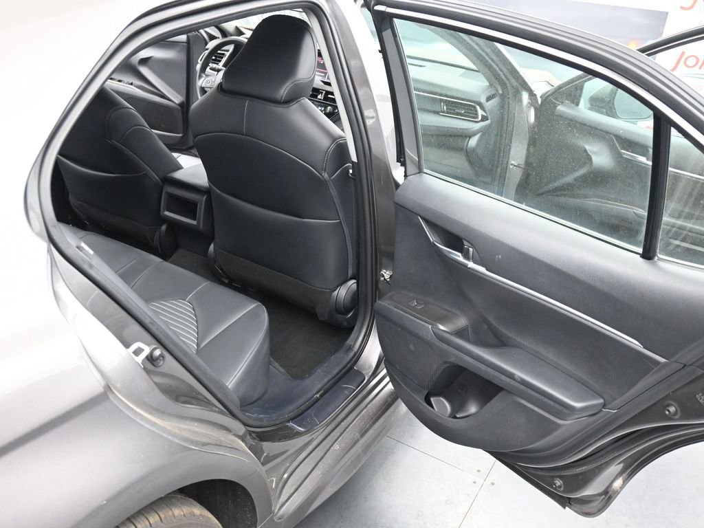 Used 2024 Toyota Camry SE FWD image 20