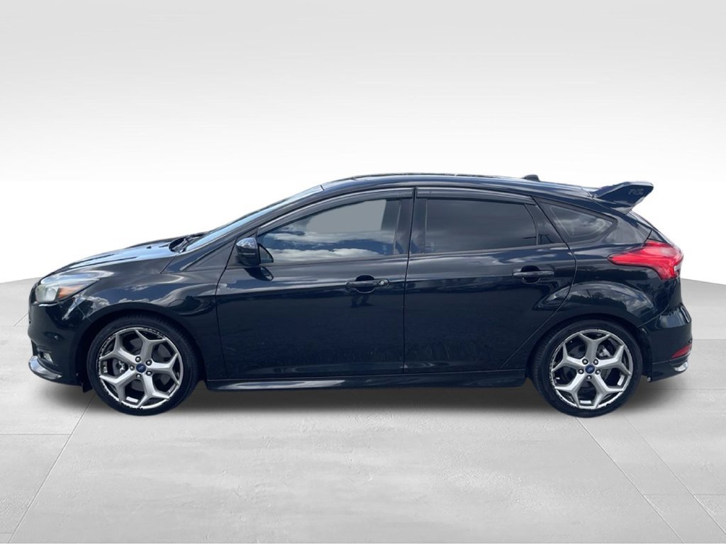 Used 2015 Ford Focus ST FWD image 2