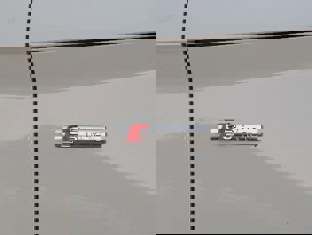 Used 2023 Audi Q5 e Premium Plus w/ Premium Plus Package image 10