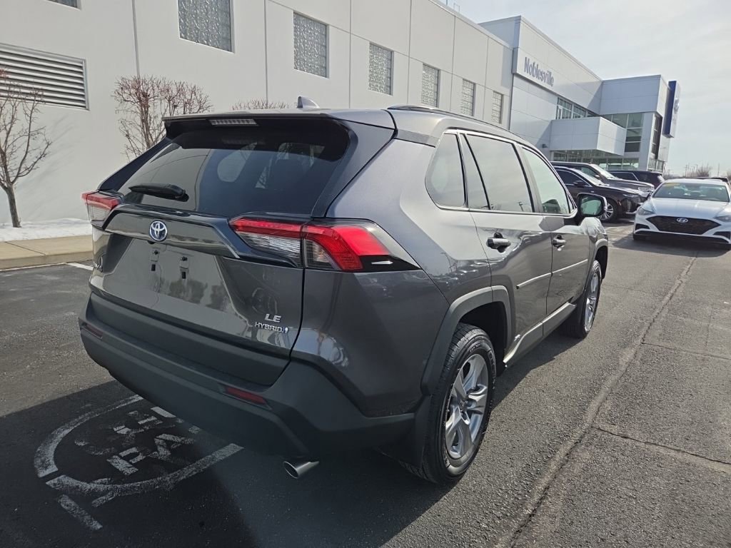 Used 2024 Toyota RAV4 LE image 8