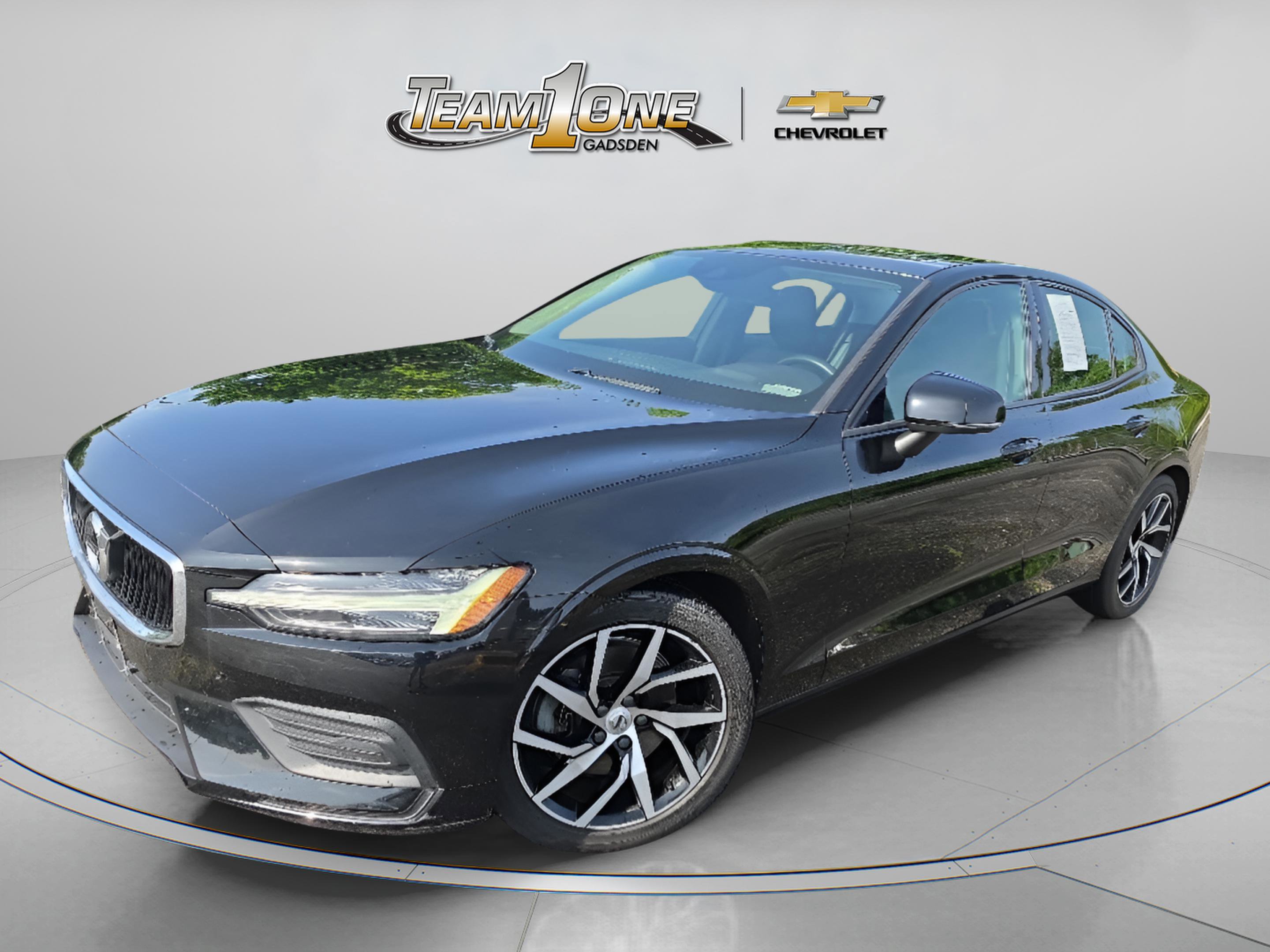 Used 2020 Volvo S60 T5 Momentum FWD image 4