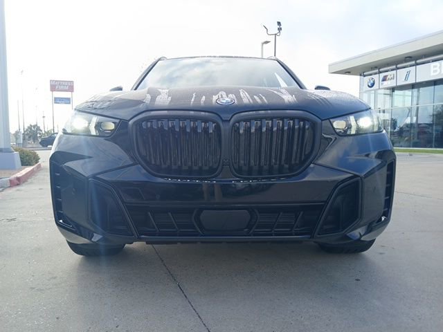 New 2026 BMW X5 xDrive50e image 2