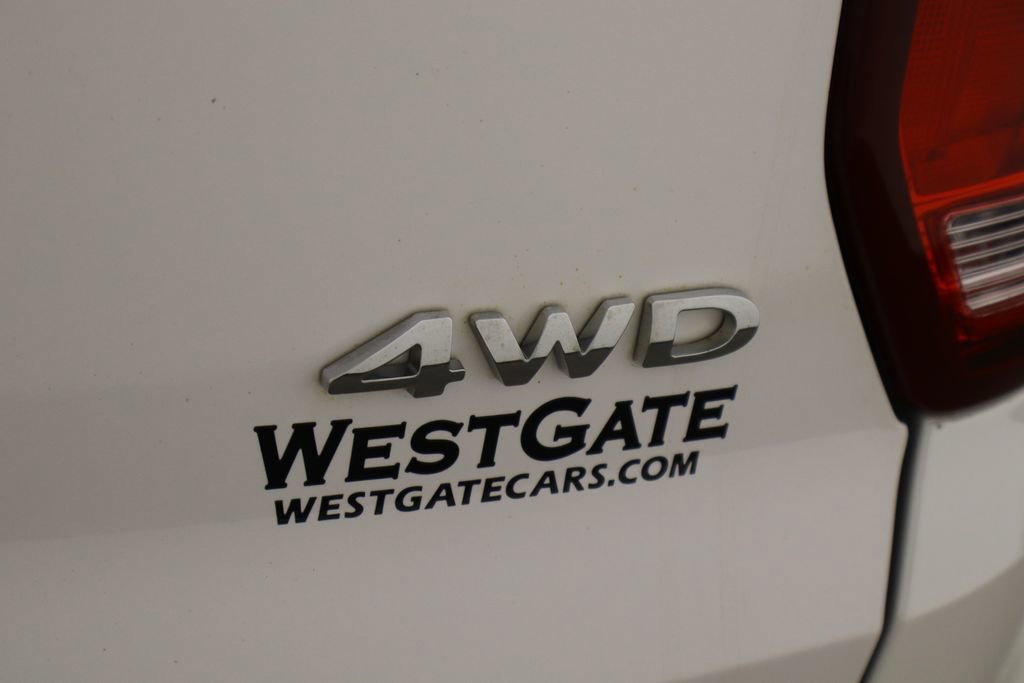 Used 2018 Ford Explorer XLT w/ Equipment Group 202A image 47