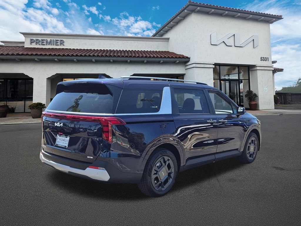 New 2026 Kia Carnival EX FWD image 8