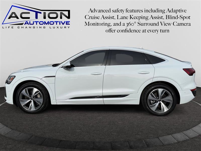 Used 2024 Audi Q8 e-tron Premium Plus image 5