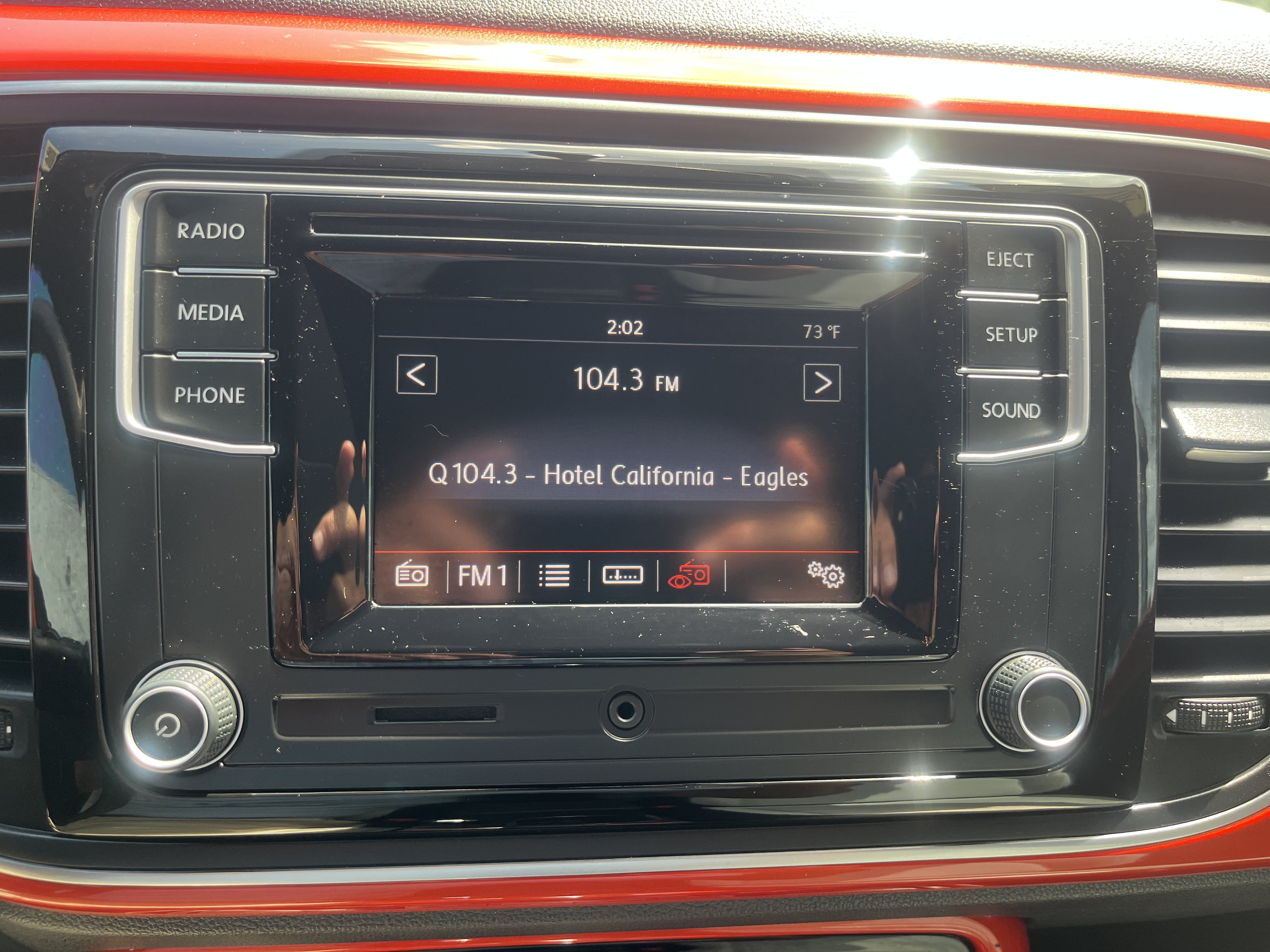 Used 2019 Volkswagen Beetle 2.0T S FWD image 27
