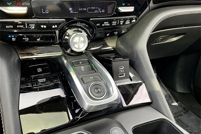 Used 2023 Acura MDX SH-AWD w/ Advance Package image 16