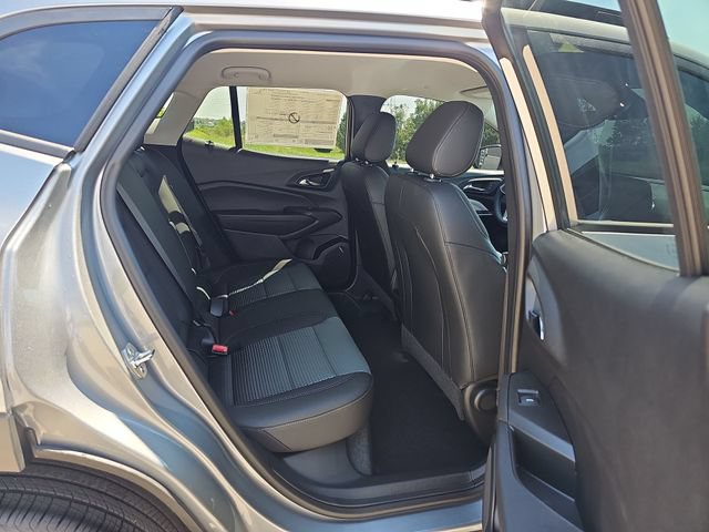 New 2026 Chevrolet Trax LT w/ Driver Confidence Package FWD image 26