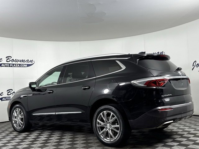 Used 2022 Buick Enclave Essence w/ Experience Buick Package image 9