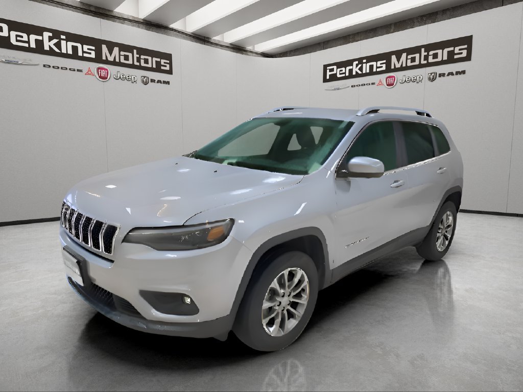 Used 2019 Jeep Cherokee Latitude Plus AWD/4WD image 2