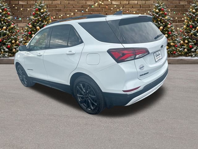 Used 2022 Chevrolet Equinox RS w/ RS Leather Package image 3
