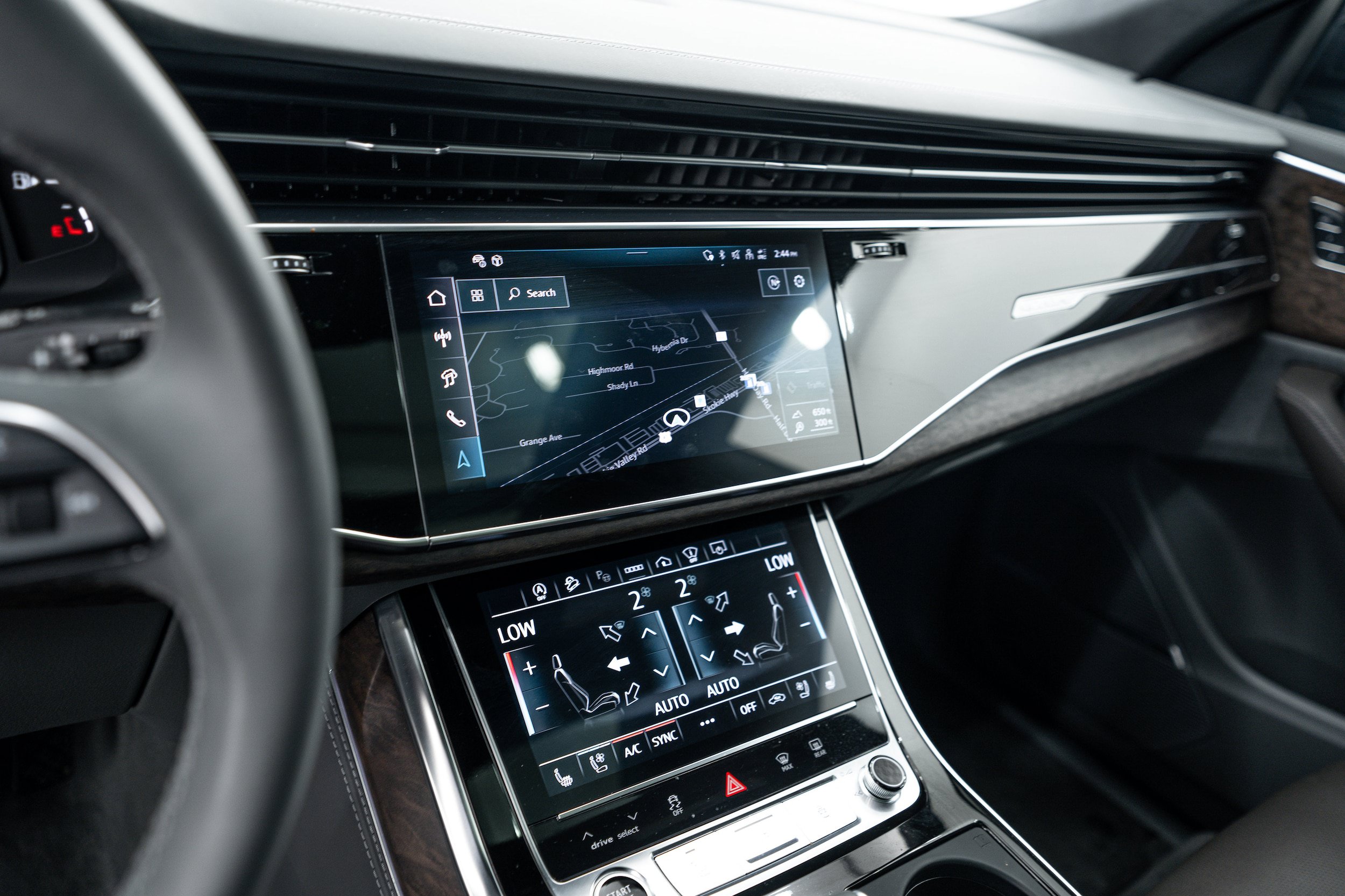 Certified 2024 Audi Q8 Prestige w/ Prestige Package AWD/4WD image 16