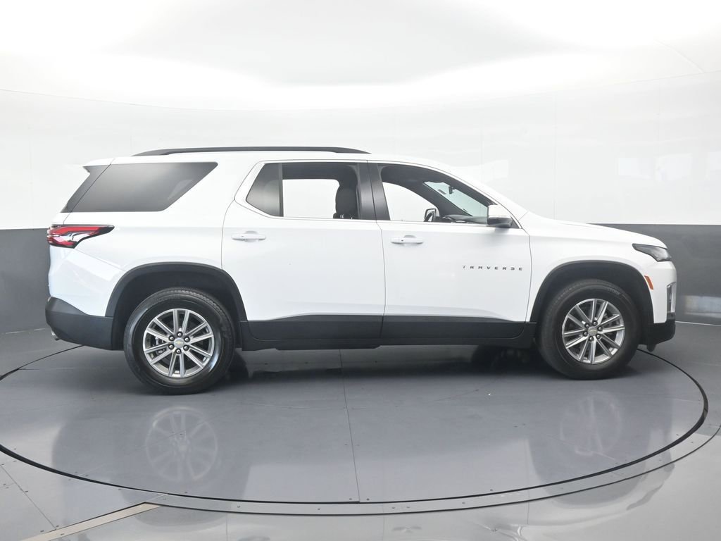 Used 2023 Chevrolet Traverse LT image 7