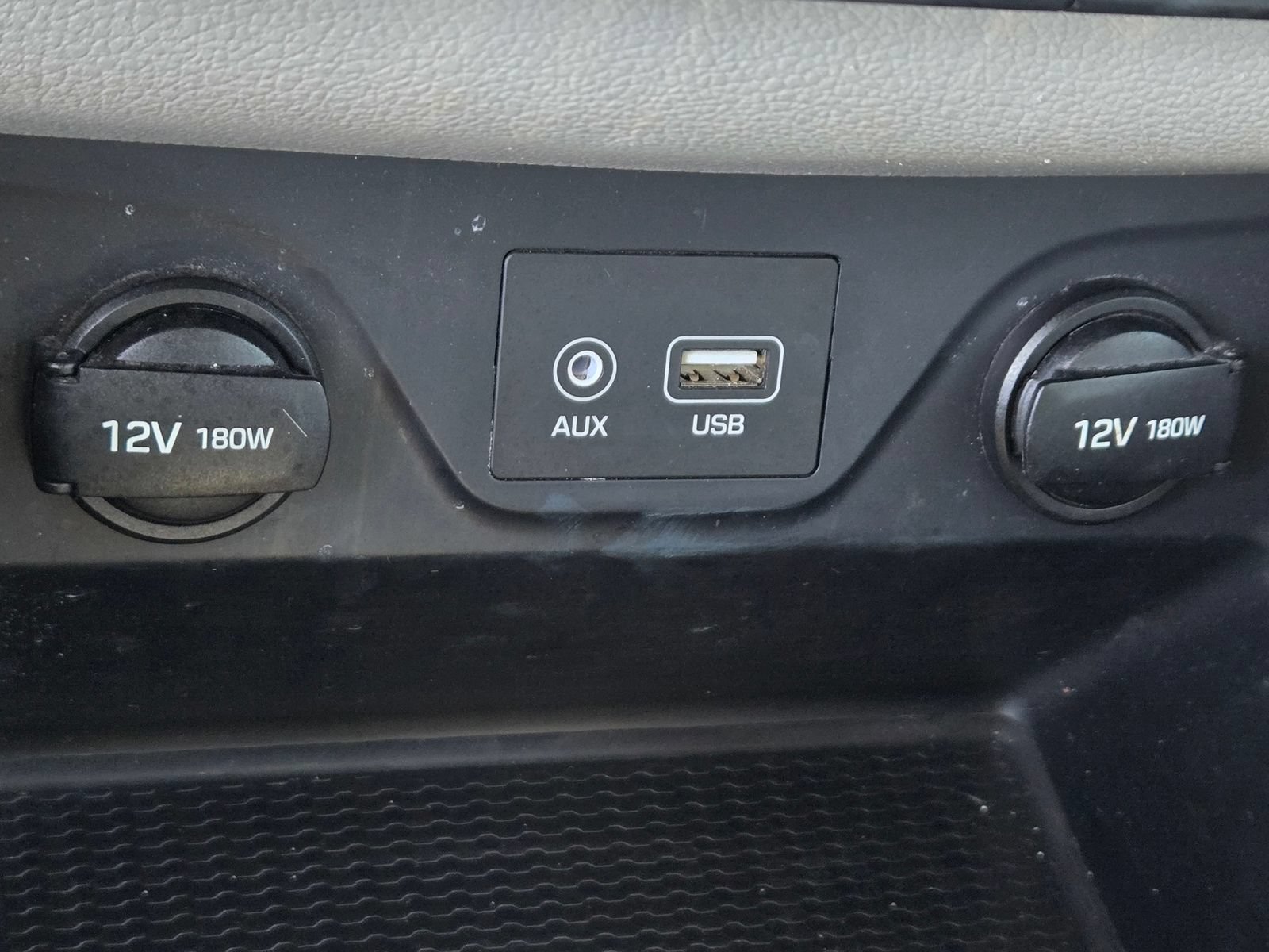 Used 2020 Hyundai Tucson Value FWD image 18