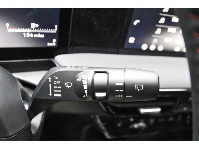 New 2027 Nissan Kicks SR w/ SR Premium Package FWD image 17
