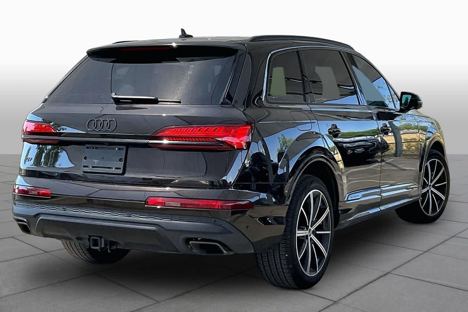 Used 2025 Audi Q7 2.0T Premium Plus w/ Premium Plus Package AWD/4WD image 12