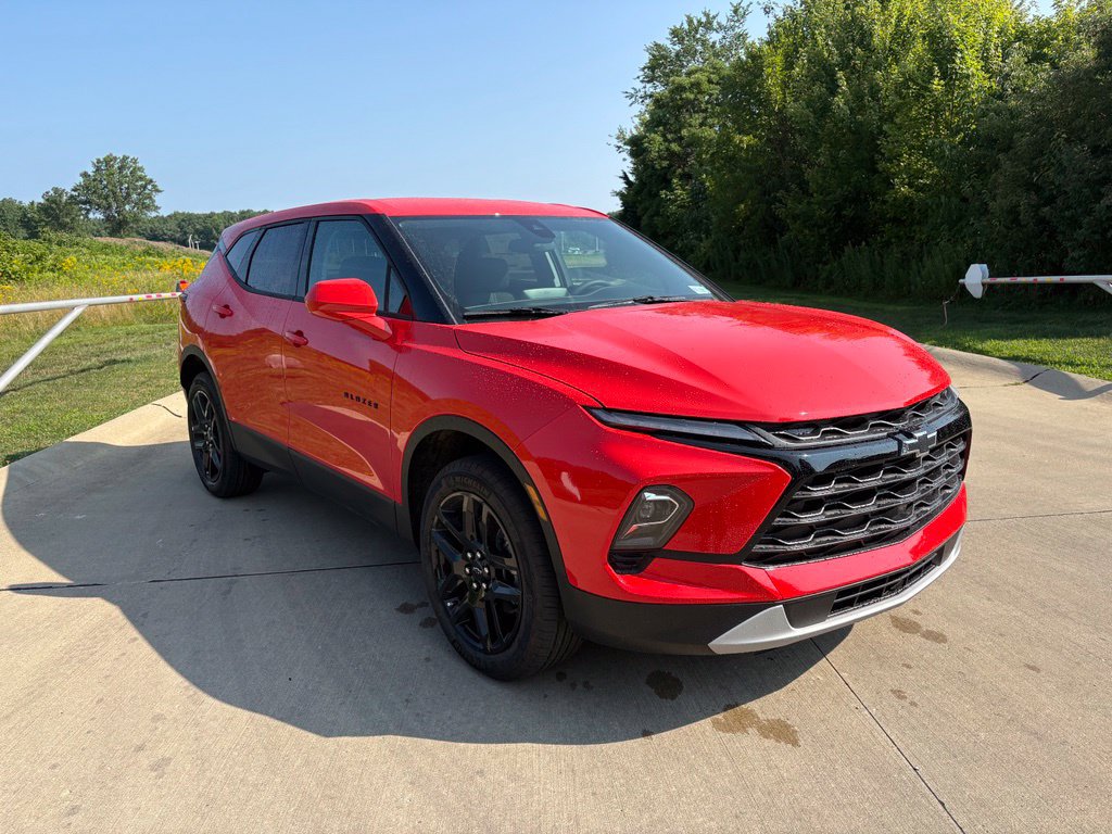 New 2026 Chevrolet Blazer LT w/ LPO, Floor Liner Package FWD image 11