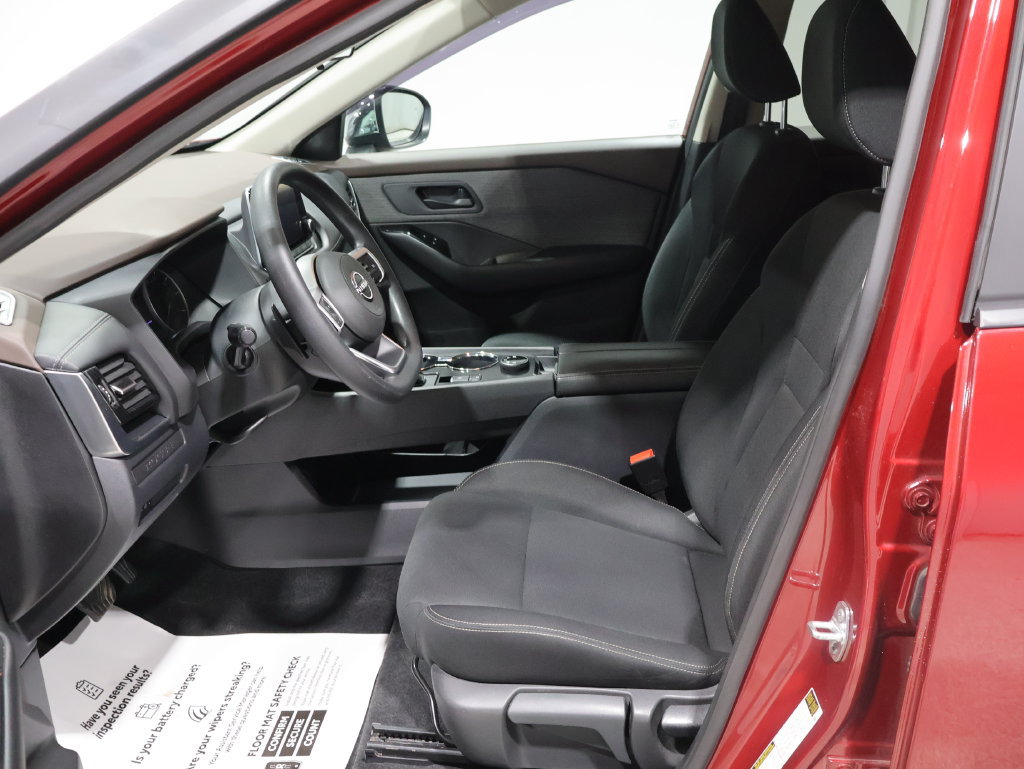 Used 2023 Nissan Rogue S AWD/4WD image 10