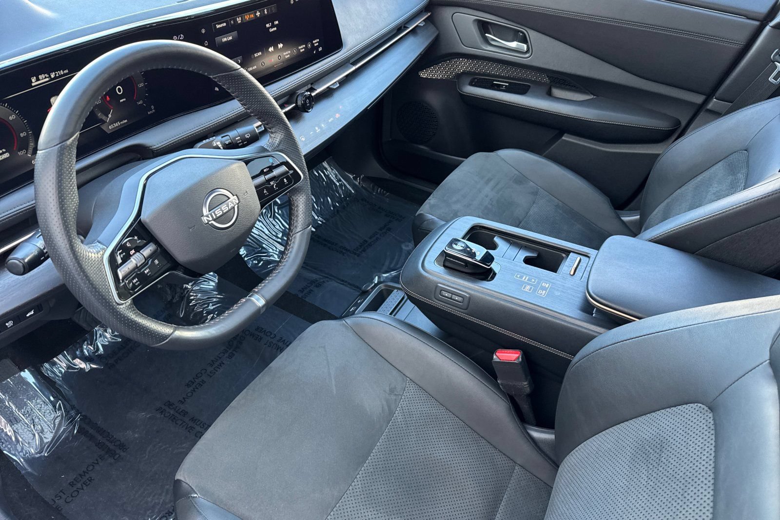 Used 2023 Nissan Ariya FWD image 10