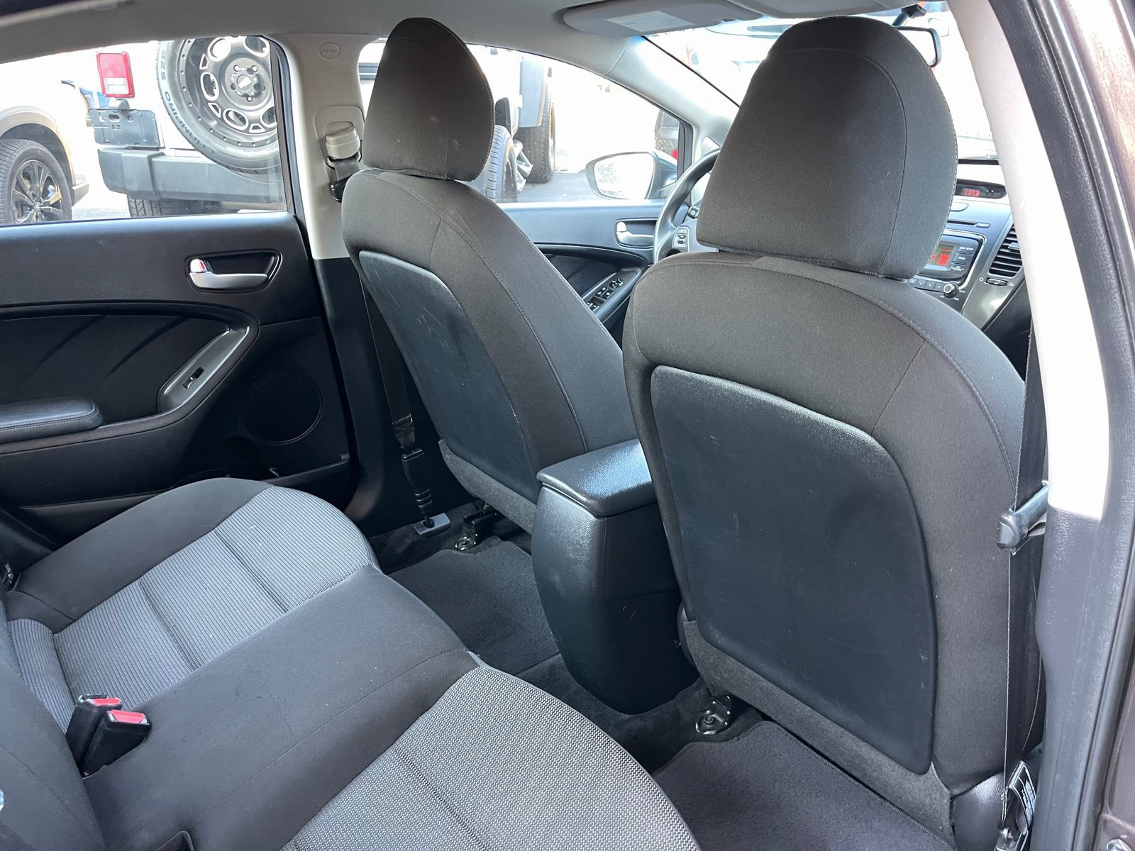 Used 2017 Kia Forte LX FWD image 17