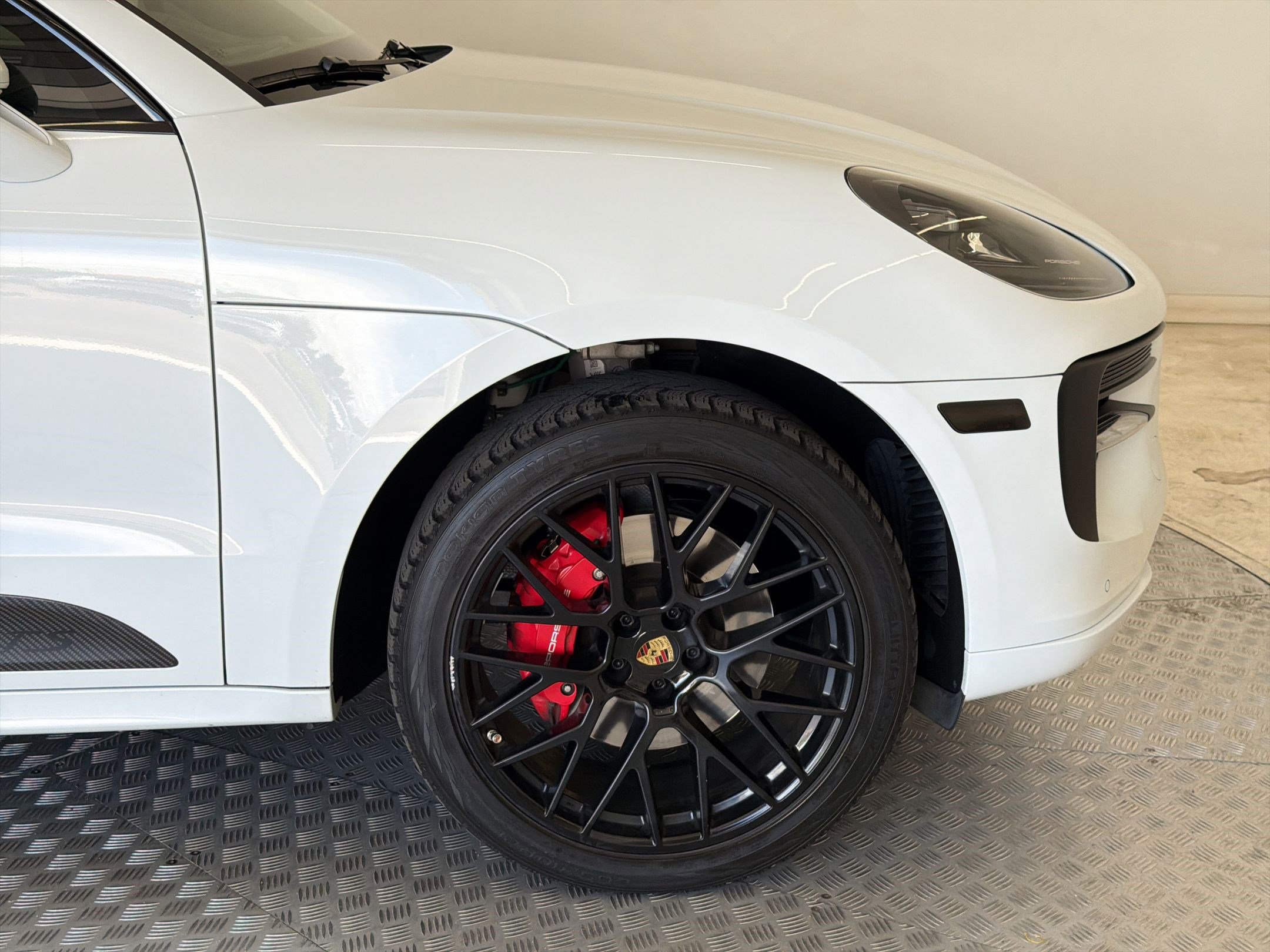 Used 2020 Porsche Macan GTS AWD/4WD image 12
