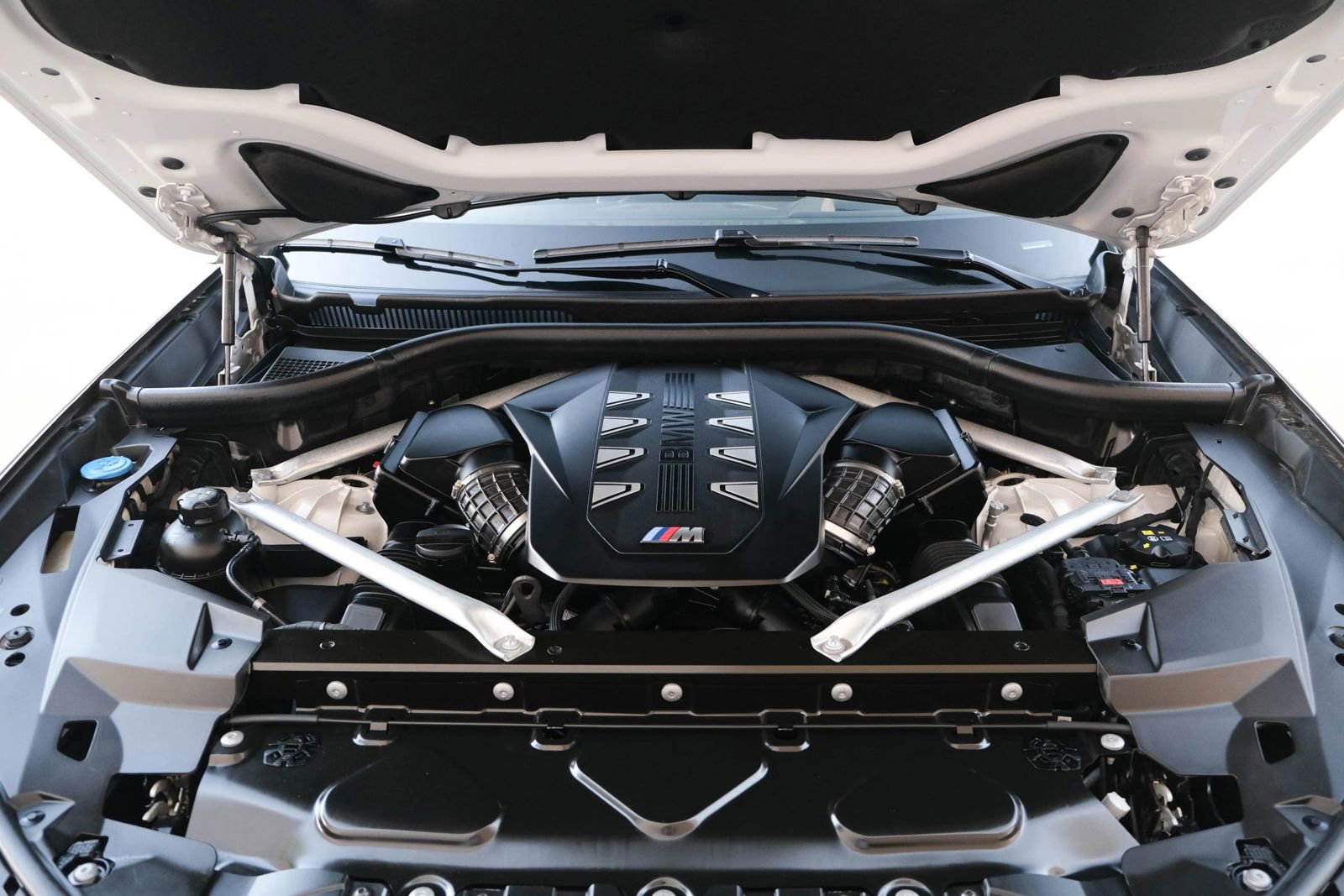 Used 2024 BMW X5 M60i w/ Executive Package image 49