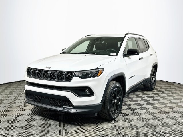 Used 2024 Jeep Compass Latitude AWD/4WD image 5
