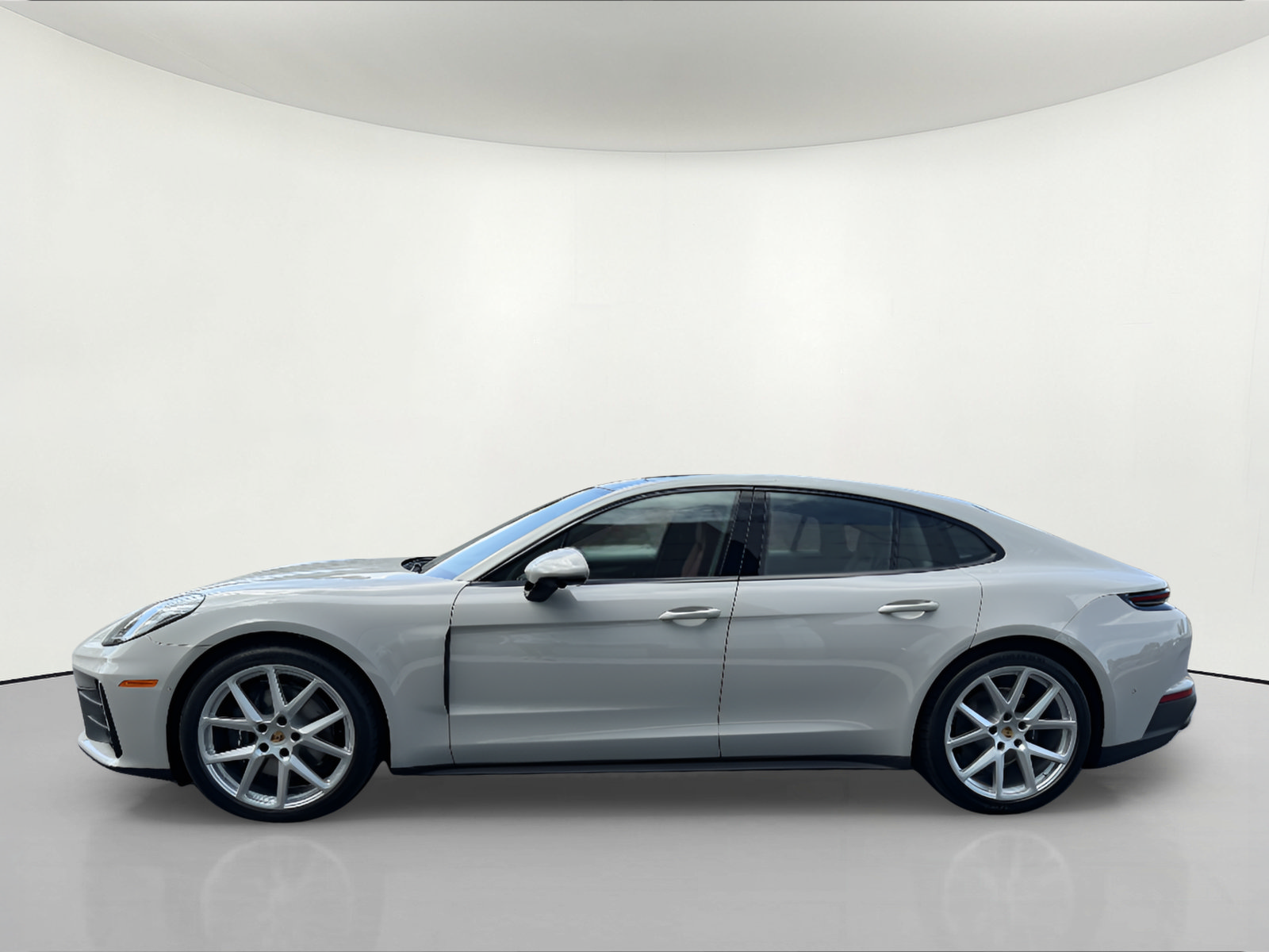 New 2026 Porsche Panamera 4 AWD/4WD image 2