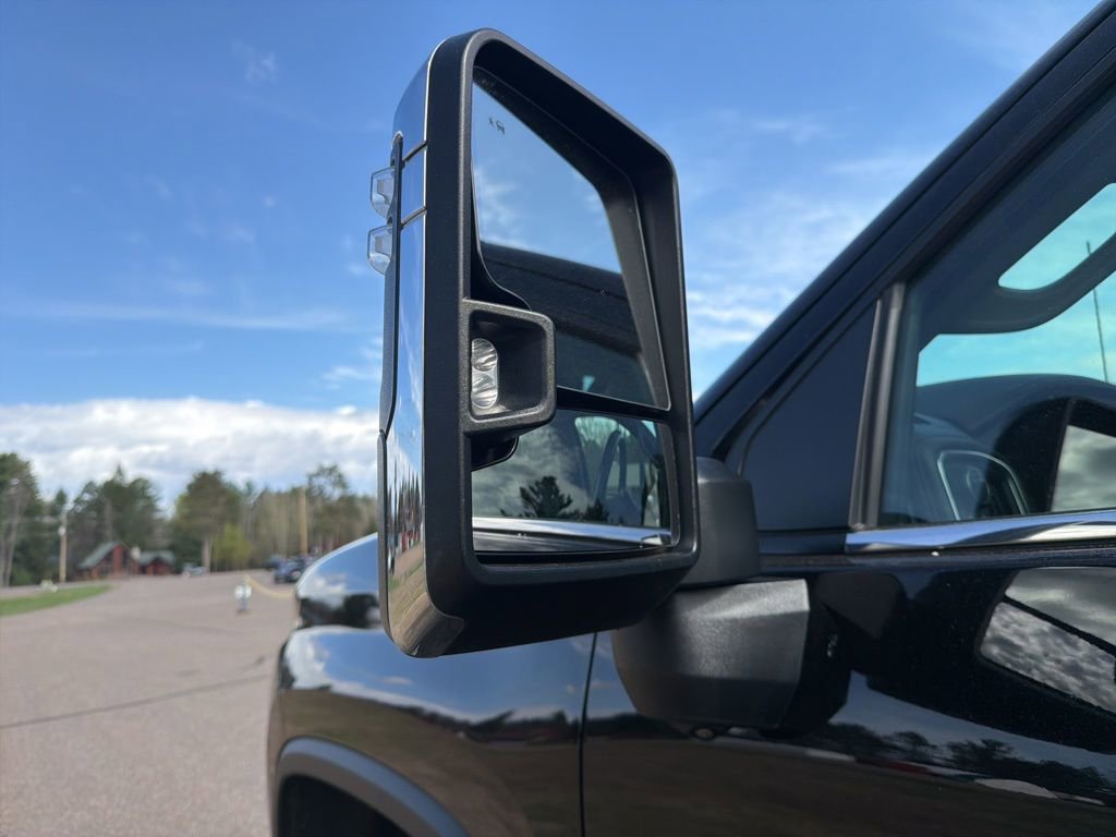 Used 2022 Chevrolet Silverado 2500 LTZ w/ LTZ Premium Package AWD/4WD image 13