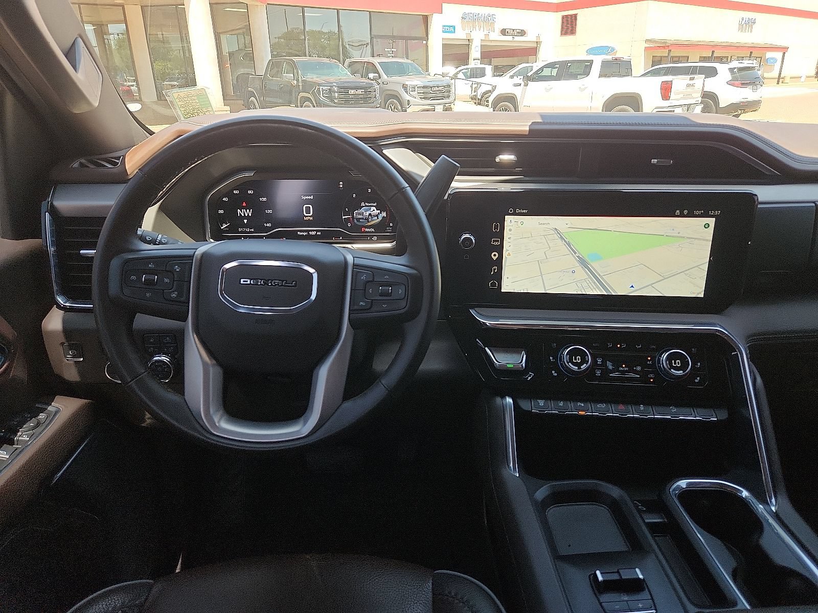 Used 2024 GMC Sierra 2500 Denali w/ Technology Package AWD/4WD image 12