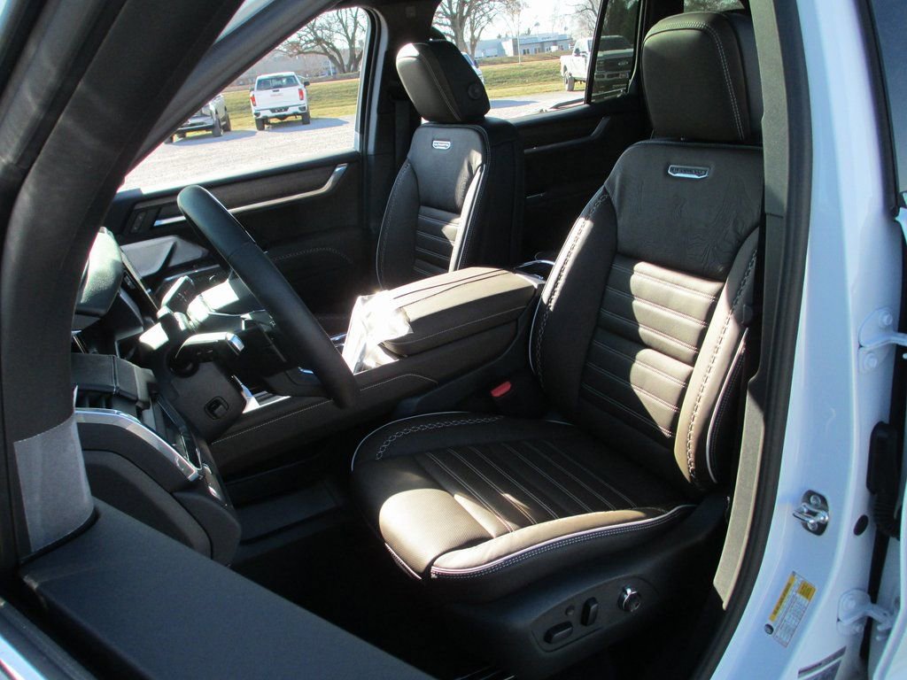 New 2026 GMC Acadia Denali Ultimate image 14