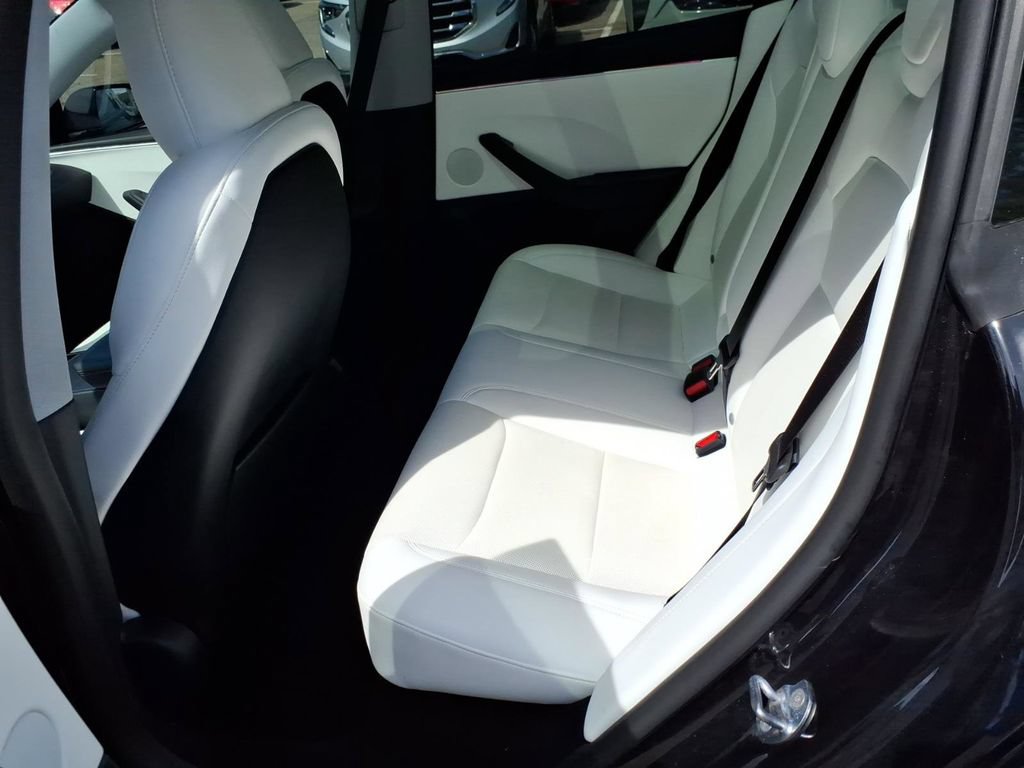 Used 2025 Tesla Model 3 Long Range AWD/4WD image 11