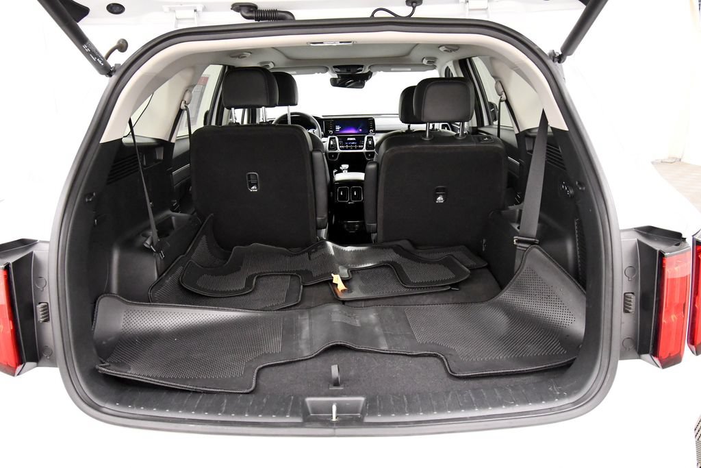 Certified 2023 Kia Sorento SX AWD/4WD image 7