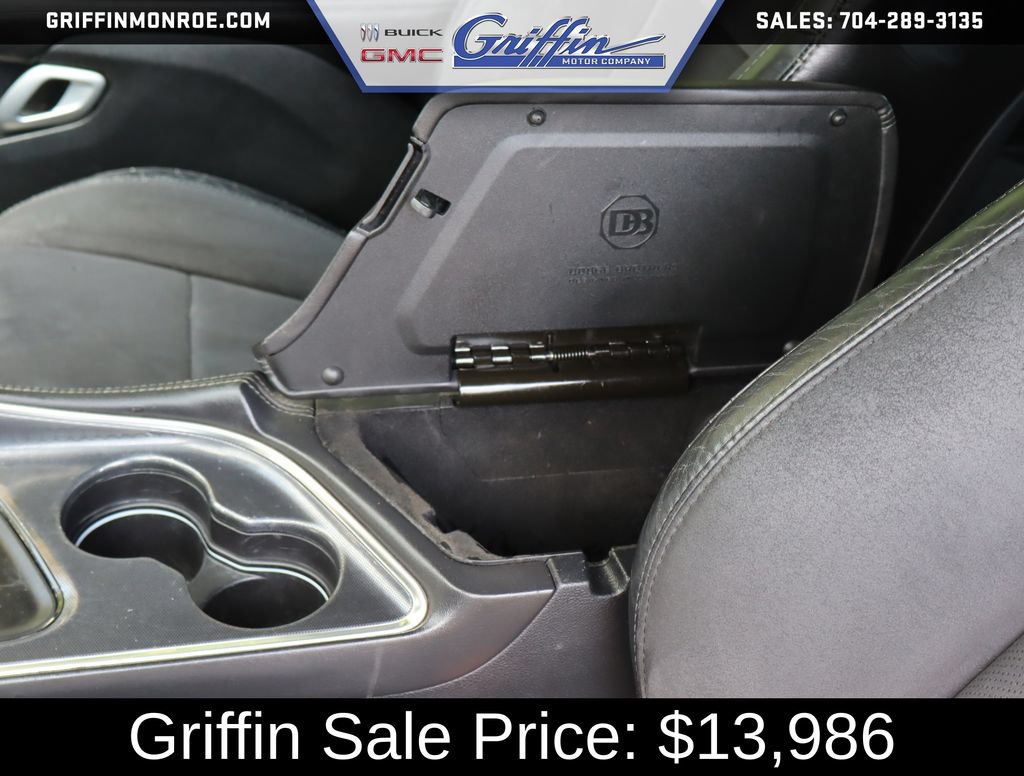 Used 2016 Dodge Challenger R/T Plus RWD image 37