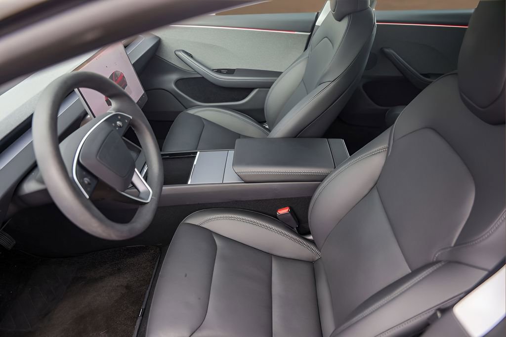 Used 2025 Tesla Model 3 RWD image 10