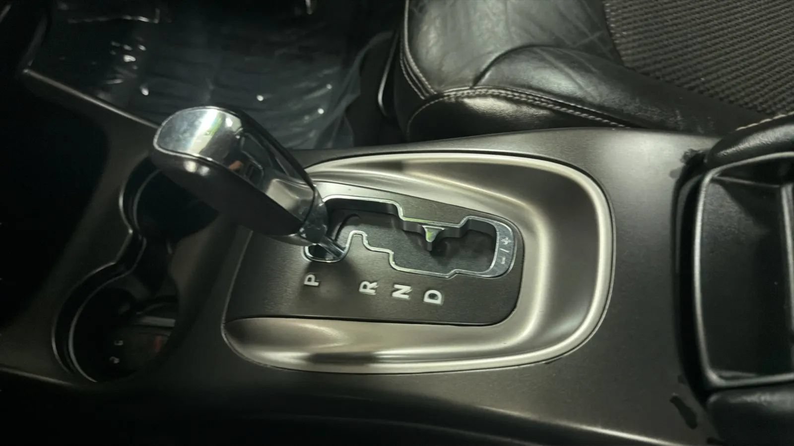 Used 2019 Dodge Journey Crossroad FWD image 12
