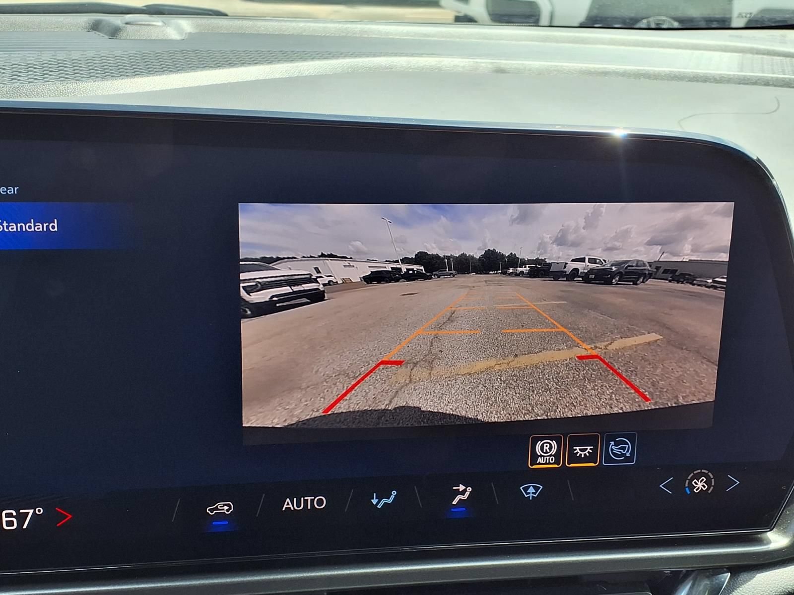 Used 2026 Chevrolet Equinox EV LT FWD image 4