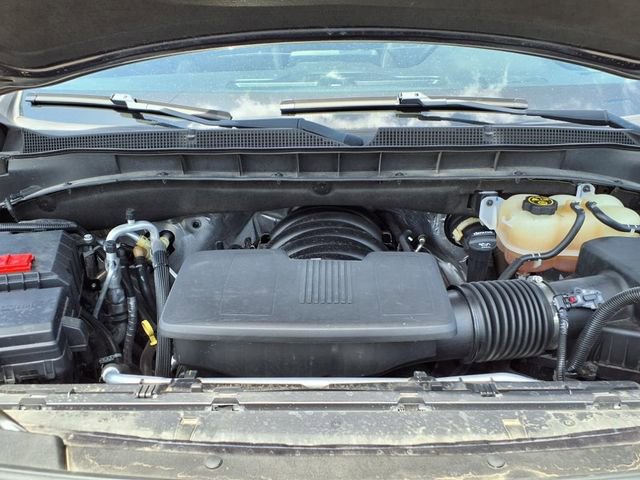 Used 2022 Chevrolet Tahoe RST w/ Sport Performance Package AWD/4WD image 9