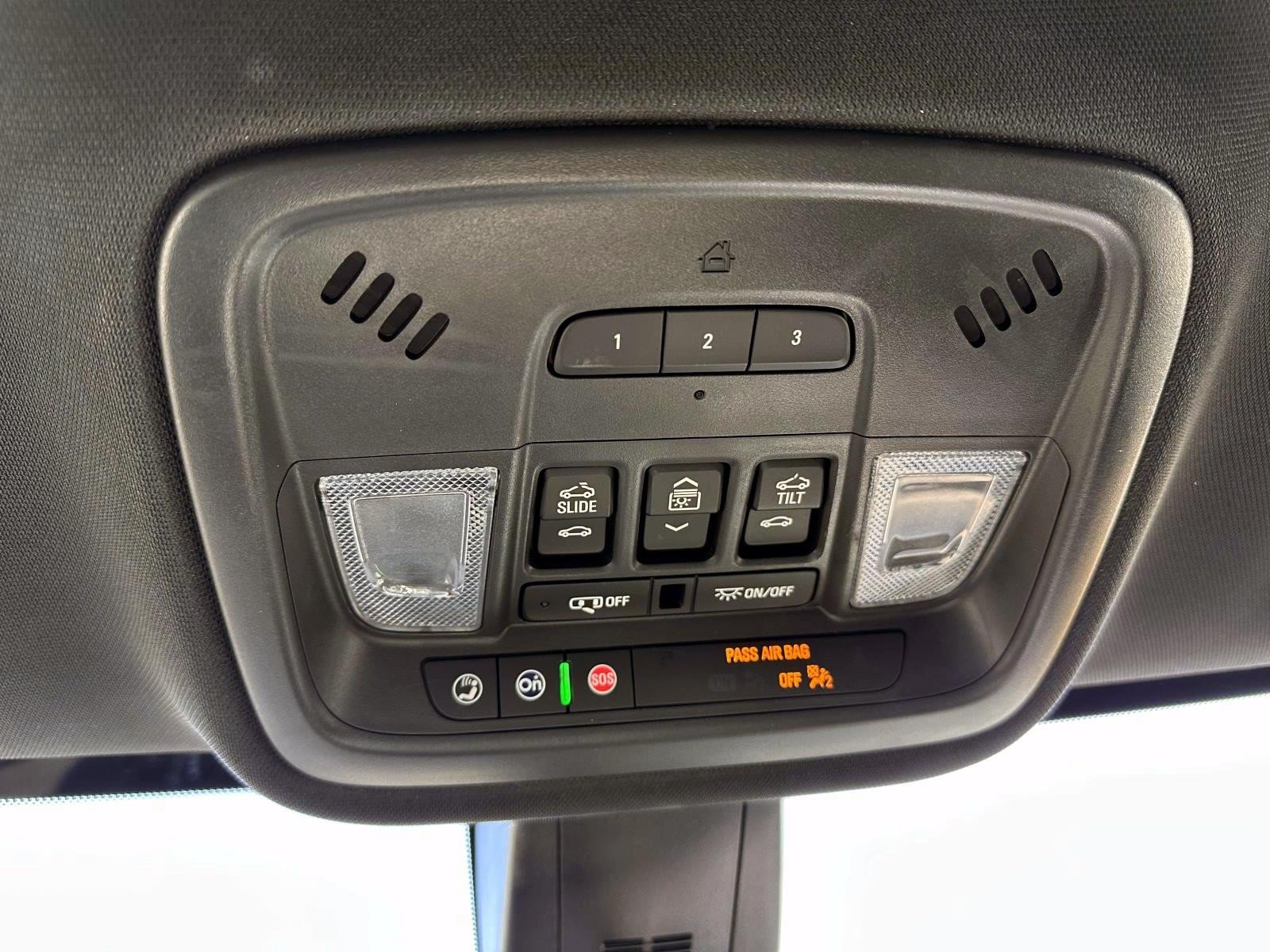 Used 2023 Chevrolet Traverse RS AWD/4WD image 28