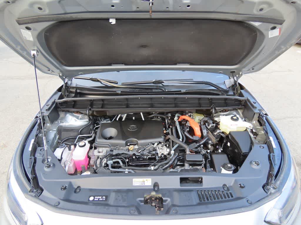 Used 2022 Toyota Highlander LE AWD/4WD image 12
