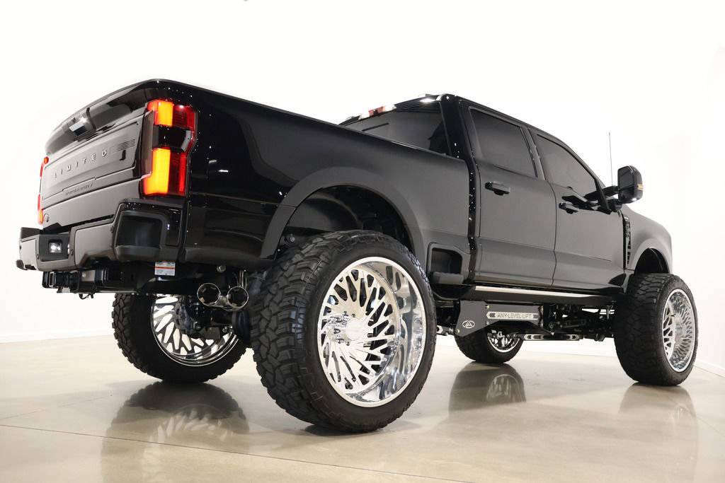 Used 2024 Ford F350 Limited w/ FX4 Off-Road Package image 88