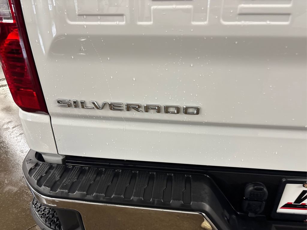 Used 2023 Chevrolet Silverado 1500 LT image 15
