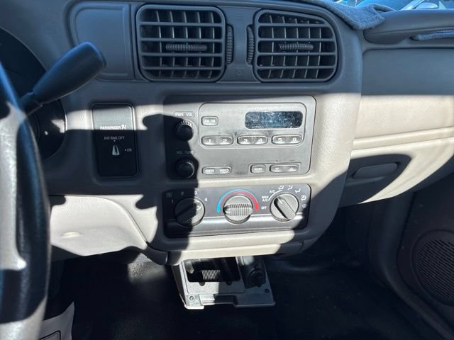 Used 2003 GMC Sonoma SL w/ Convenience Package RWD image 30